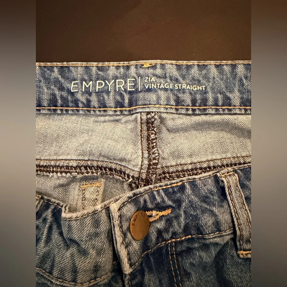 Empyre Zia Low-Rise Vintage Straight Jeans Heavily Distressed/Skater Vibe Size 6